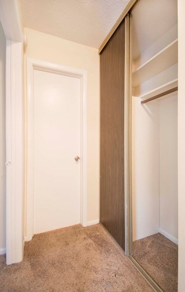 Bay Pointe Apartments - Photo 5 of 17