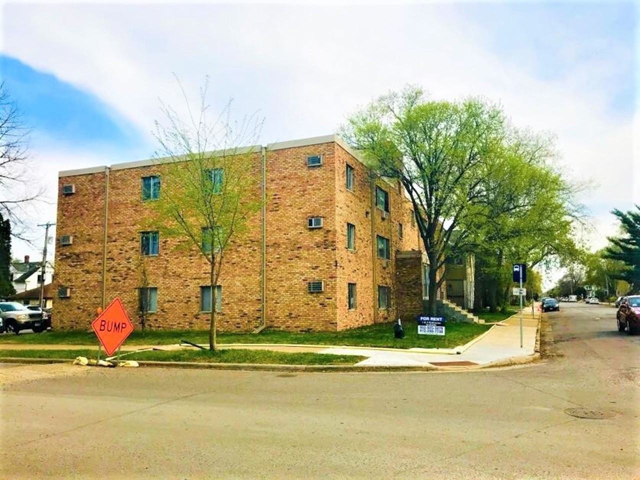 3305 Bryant Ave S. (Uptown) - Photo 2 of 3