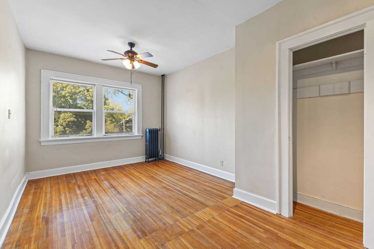 Suites of Irvington - Photo 5 of 38