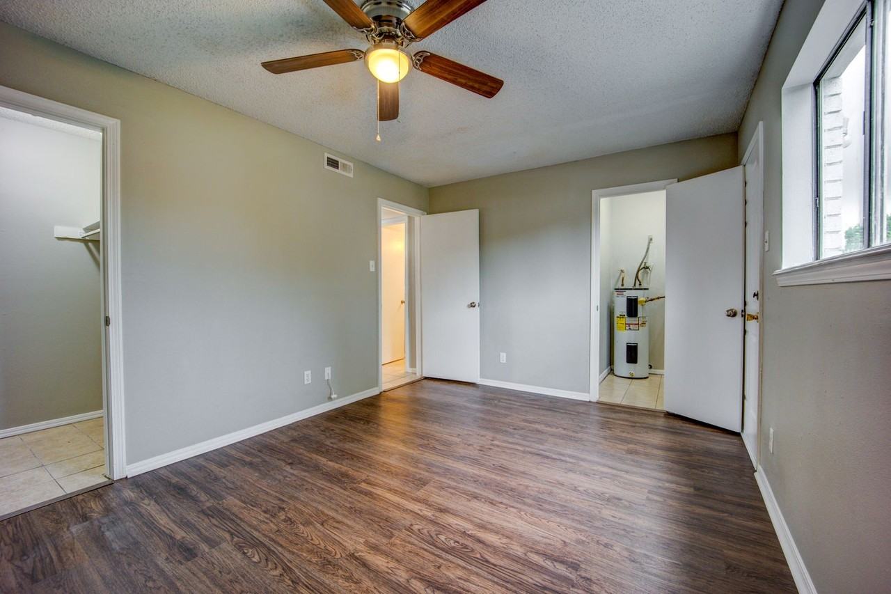 The Dogwood: 1 & 2 Bedroom Apartments - Photo 6 of 33