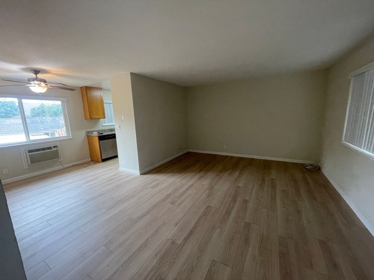 175 - 4860 Northlawn Dr - Photo 5 of 9