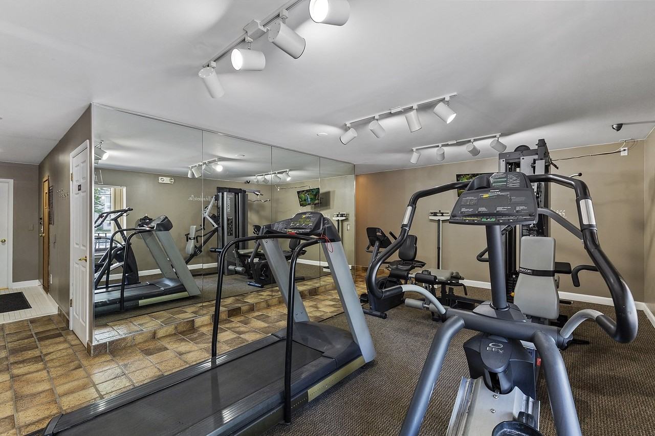 Drawbridge Apartments East 36420 Union Lake Rd, Mount Clemens, MI