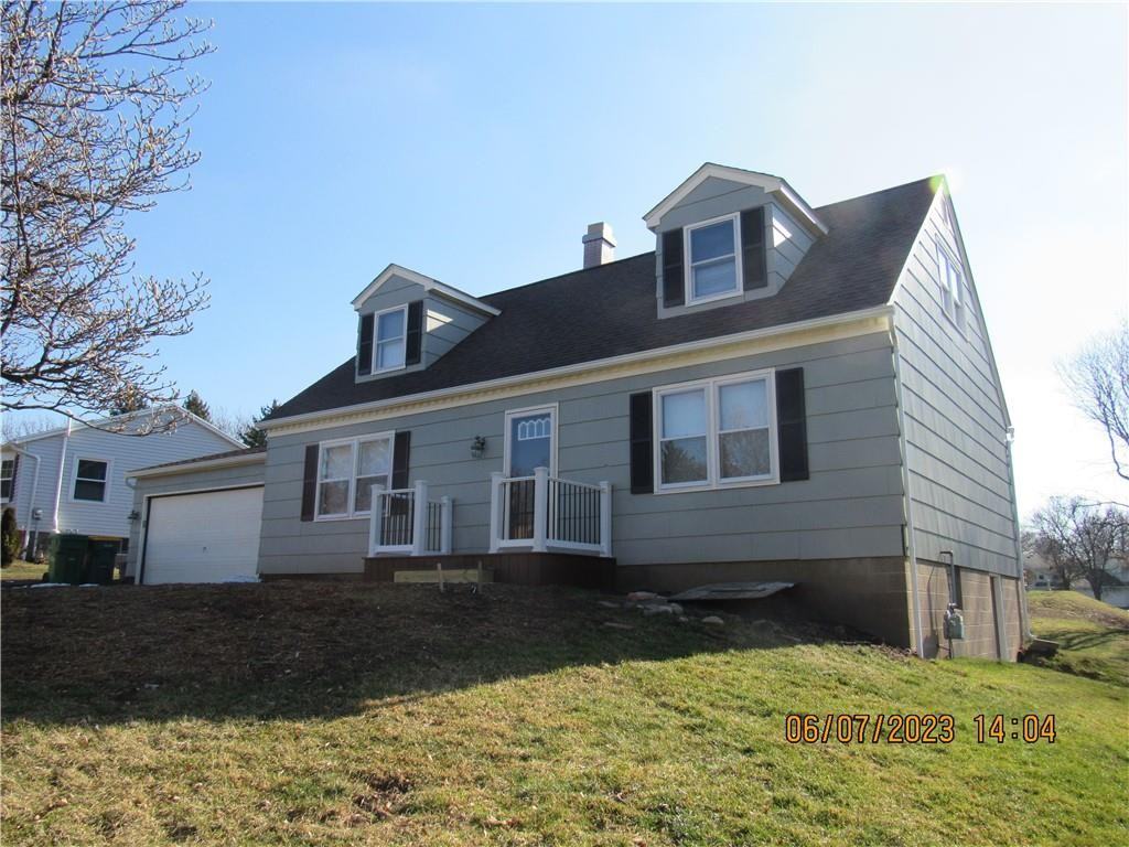 63 Beacon Hills Dr N - Photo 3 of 23