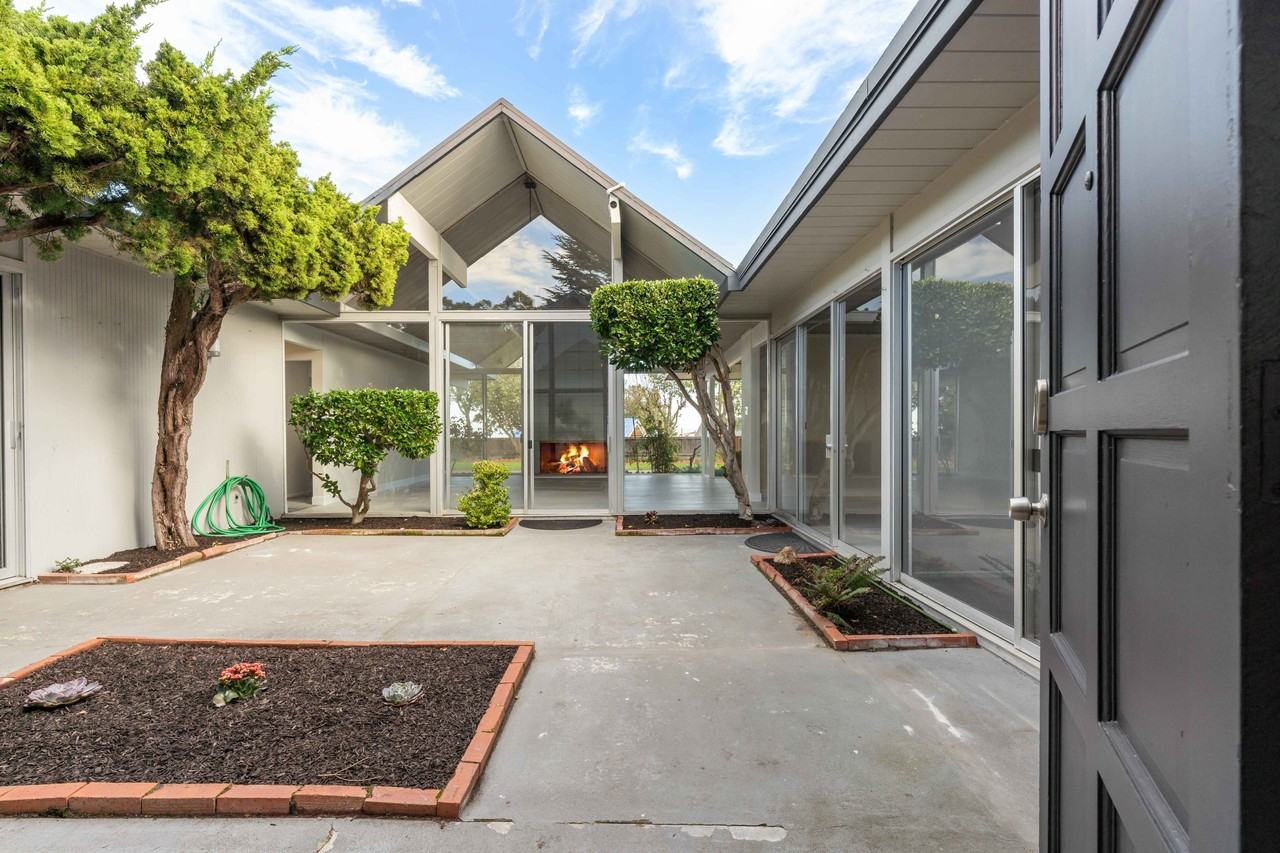 1700 Hunt Dr - Photo 2 of 50