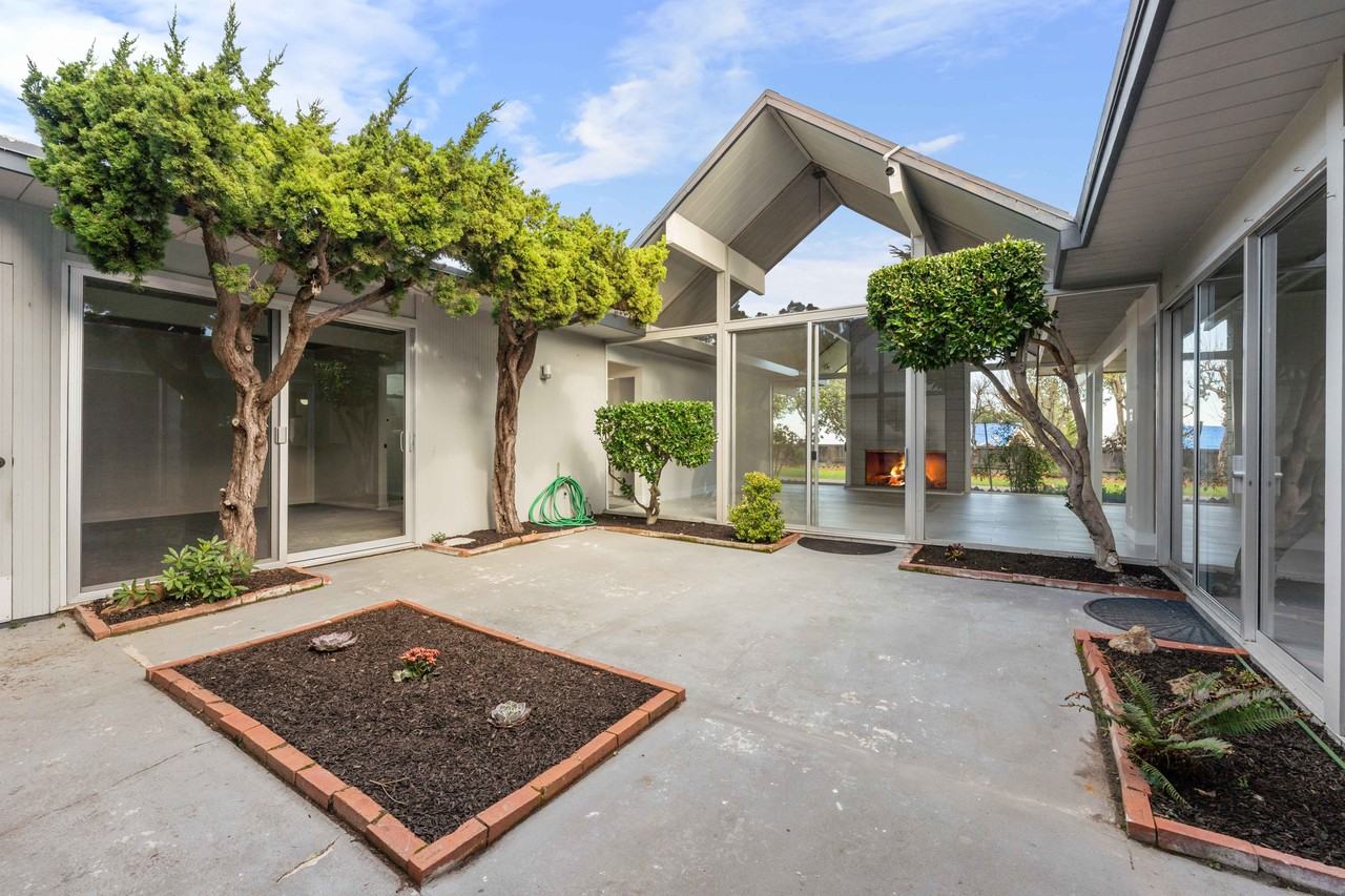 1700 Hunt Dr - Photo 3 of 50