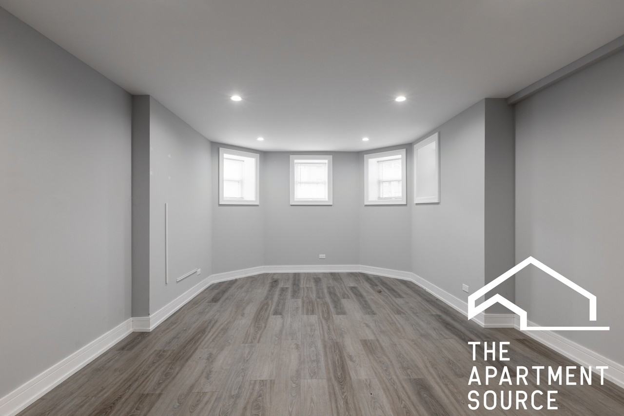 4319 N Francisco Ave #G - Photo 5 of 16