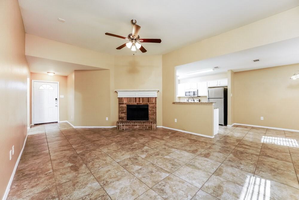 9728 Calle Del Oro Ln - Photo 3 of 16