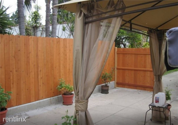 Wilcox Avenue & Homewood Avenue Apartments Wilcox Ave, Los Angeles