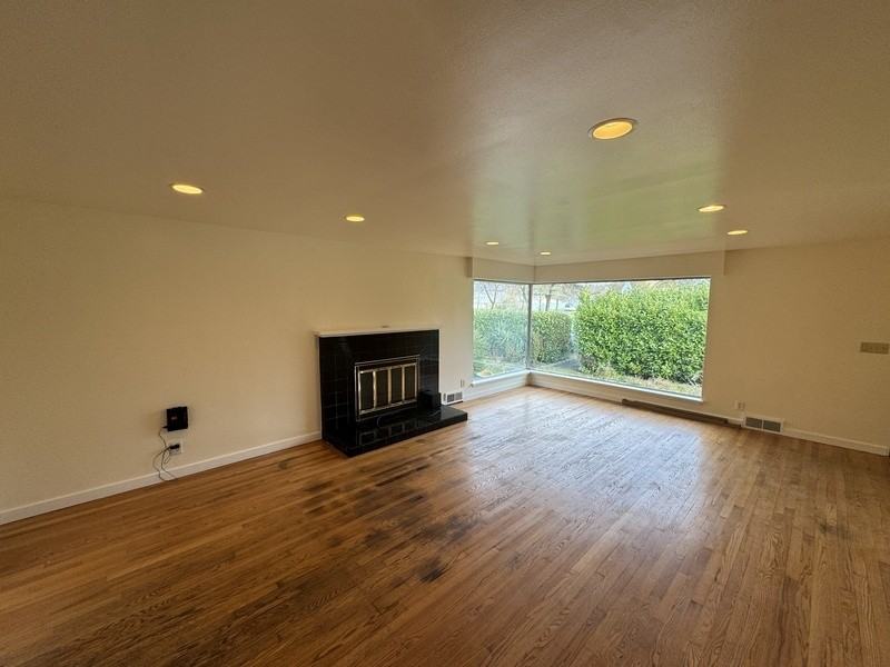 3815 43rd Ave S - Photo 2 of 11