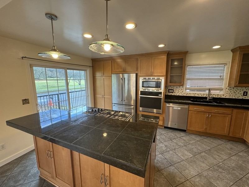 3815 43rd Ave S - Photo 3 of 11