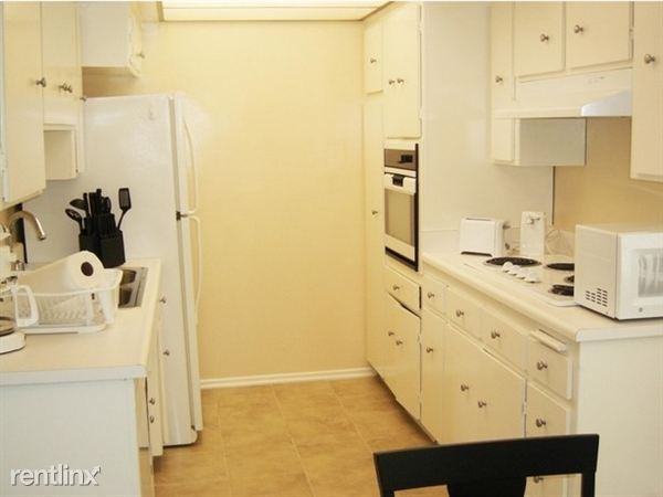 Beverly Boulevard & Wetherly Drive Apartments Beverly Blvd, West