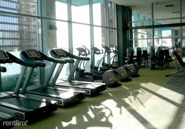 South Flower Street & West 9th Street - Photo 3 of 8