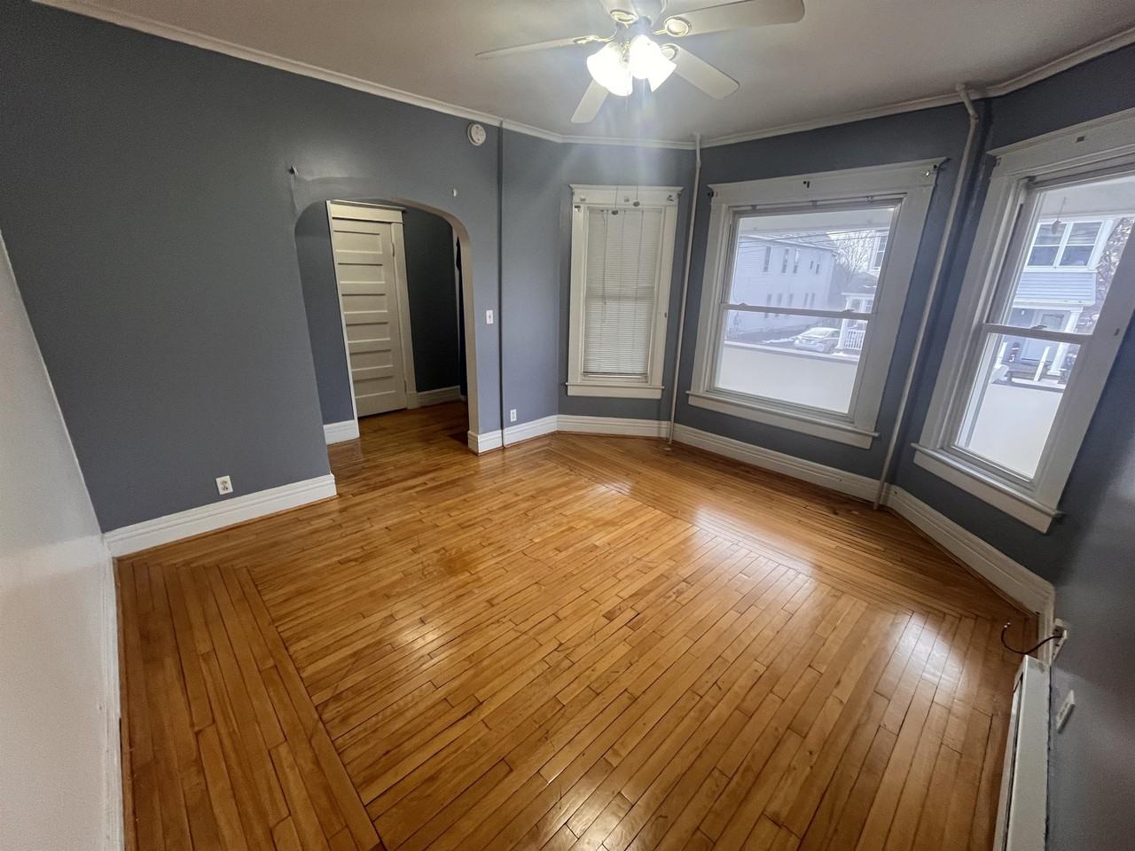 45 Lincoln Avenue - Photo 3 of 11