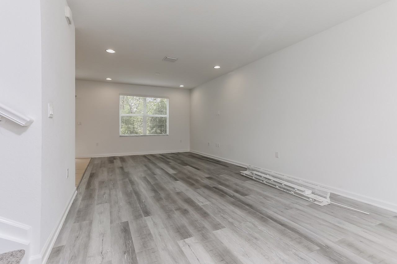 2220 Nw Treviso Cir - Photo 2 of 14