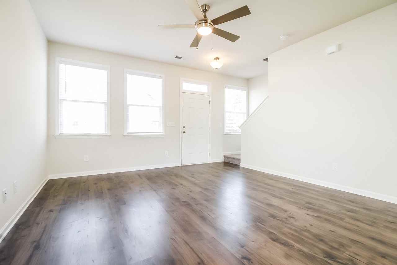120 Valley Creek Dr - Photo 6 of 16