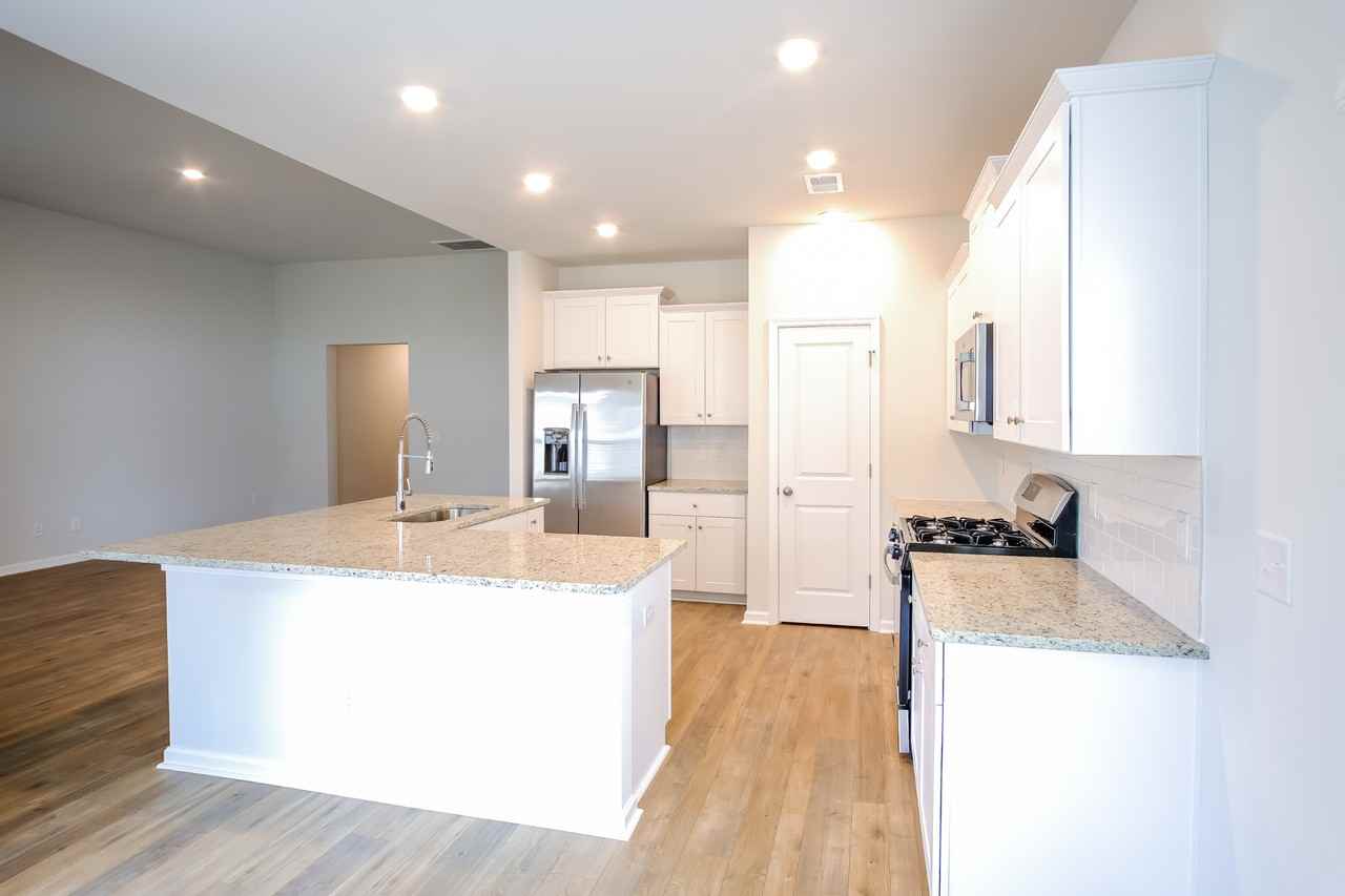 452 Craigflower Ct - Photo 6 of 15