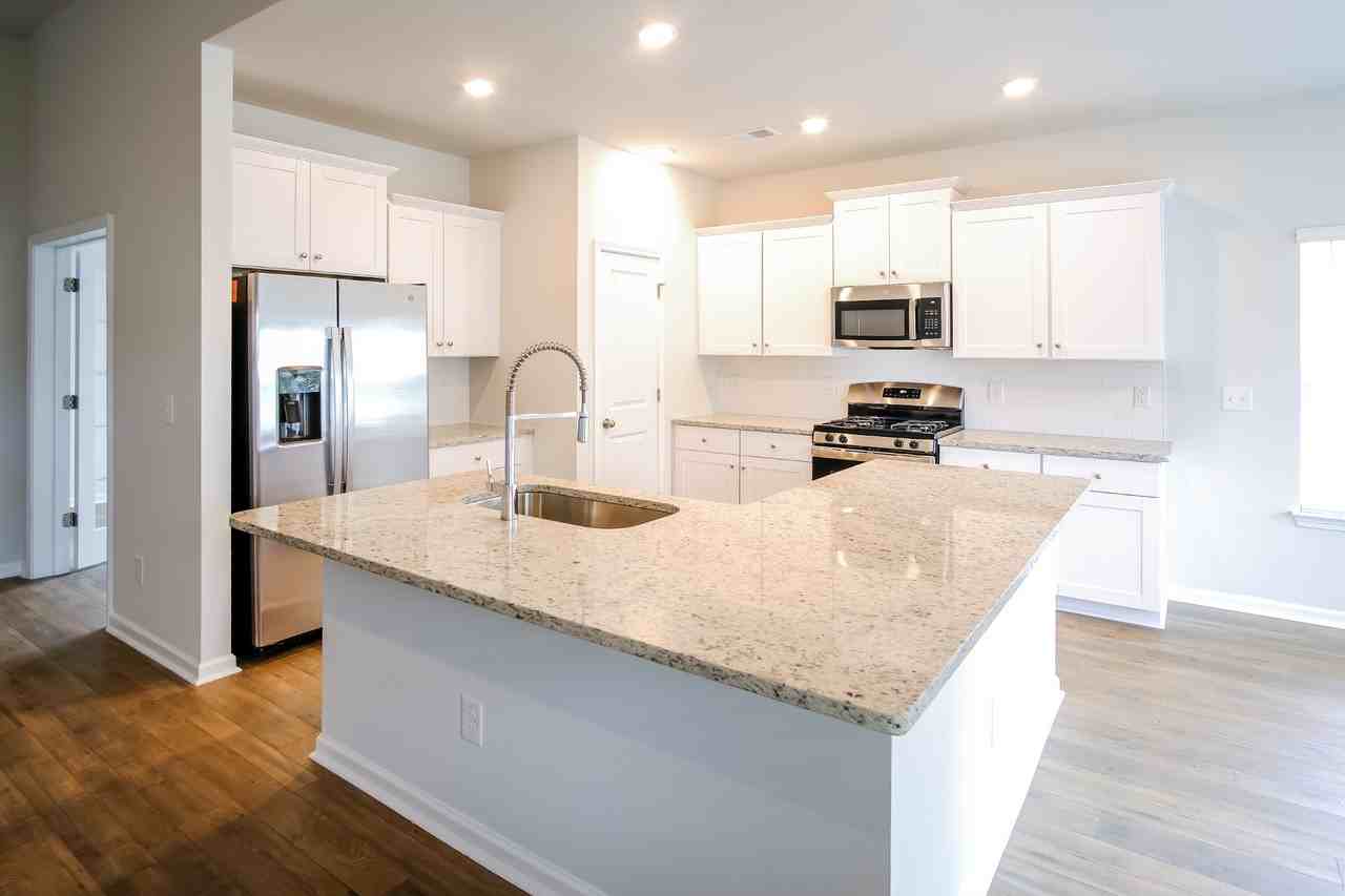 452 Craigflower Ct - Photo 7 of 15