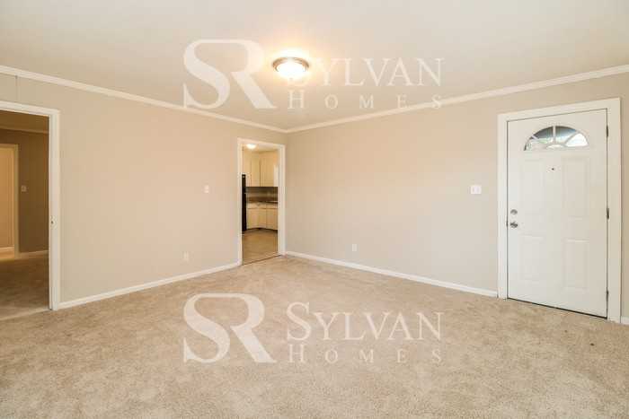 1104 W Meadowview Rd - Photo 3 of 16