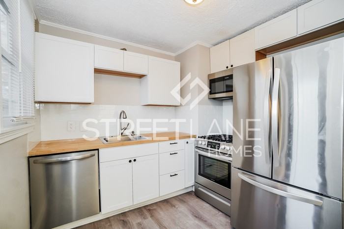 4929 Elks Dr - Photo 3 of 15