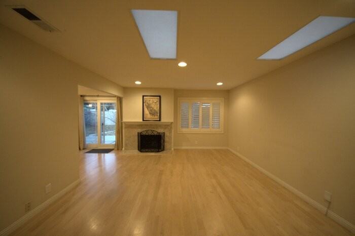 497 Sioux Ln - Photo 3 of 30