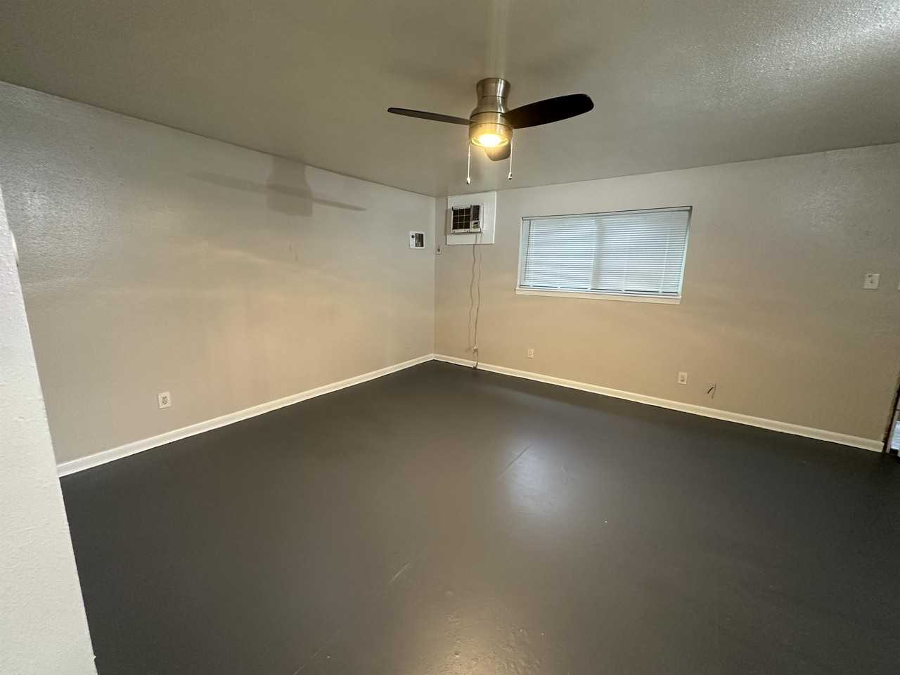 219 West Alabama - 31 #31 - Photo 6 of 20