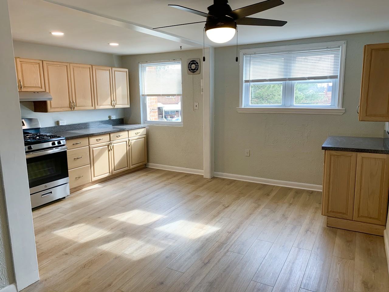 274 Southern Ave #274 - Photo 3 of 22