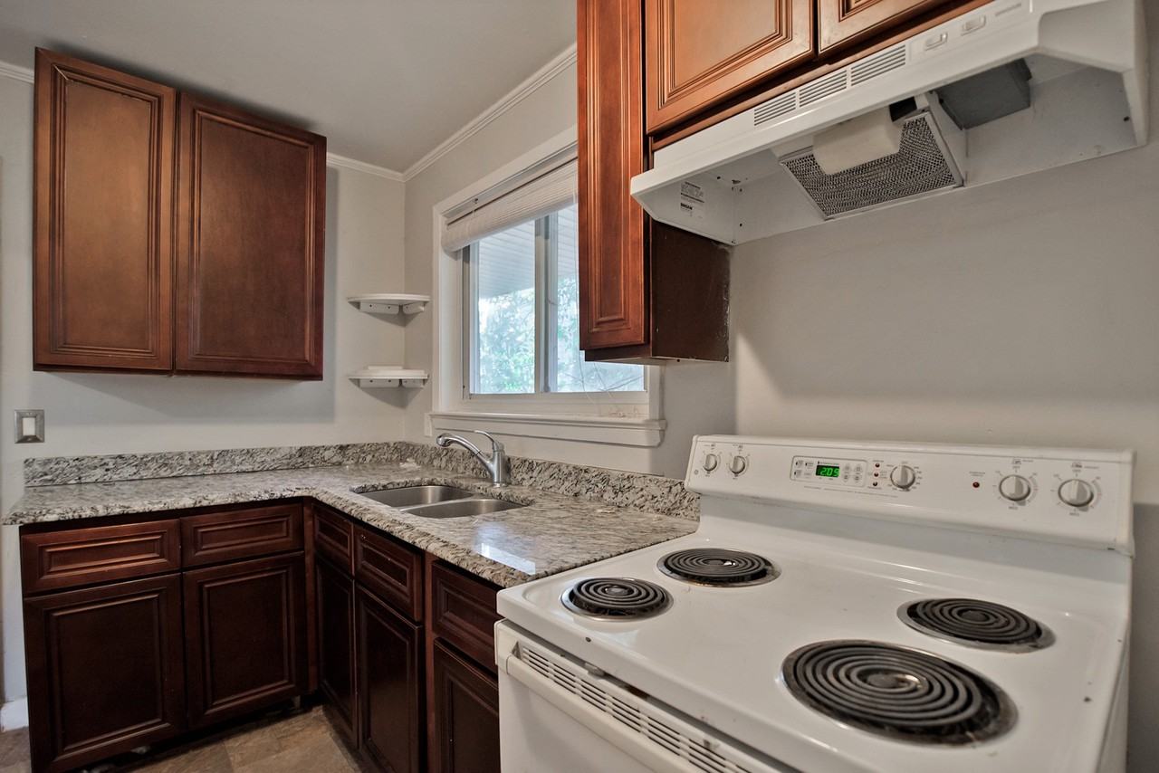 3031 Attaberry Dr #1 - Photo 2 of 9