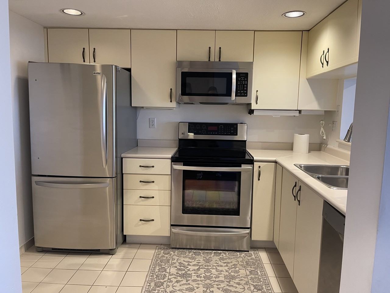 220 11th Street #1204 - Photo 2 of 27