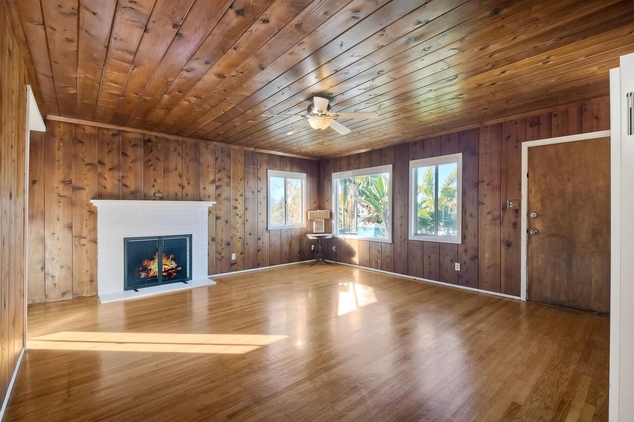 721 Arden Dr #1 - Photo 4 of 27