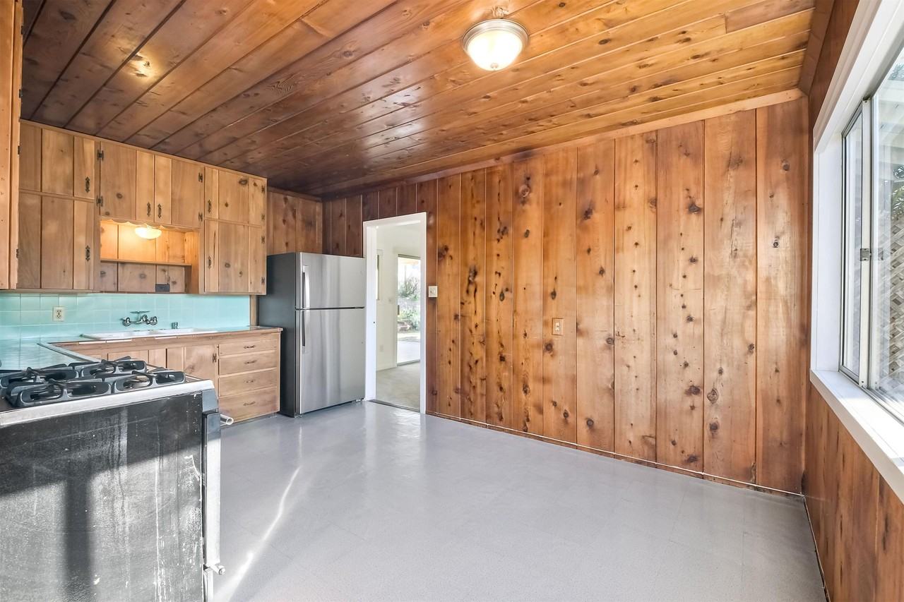 721 Arden Dr #1 - Photo 6 of 27