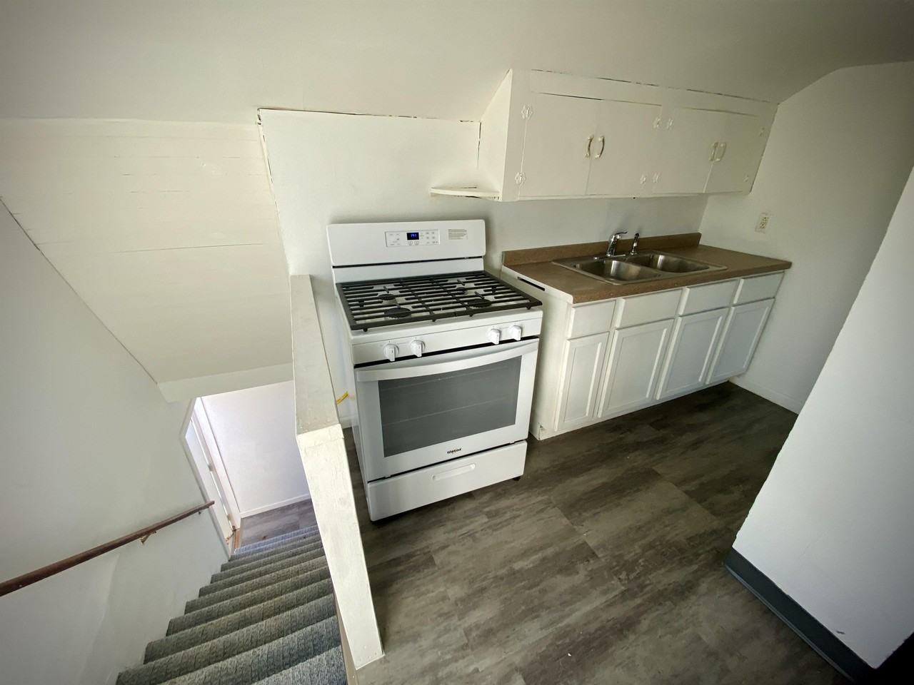 1825 Bloomfield Rd #3 - Photo 4 of 7