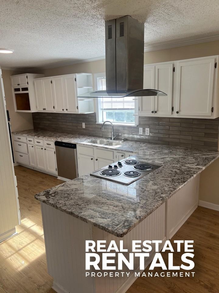 4580 Rainbow Dr #203 - Photo 4 of 34