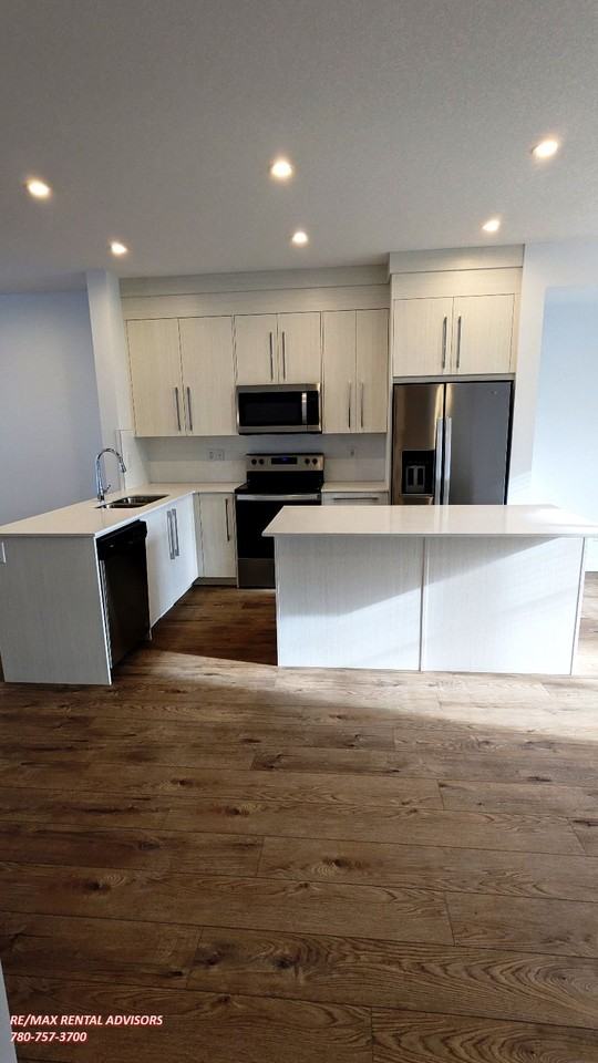 625 Savanna Blvd Ne - Photo 2 of 18