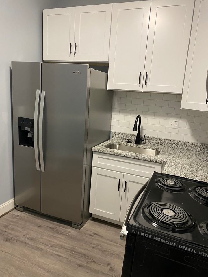 529 S Longwood Street - Photo 3 of 8