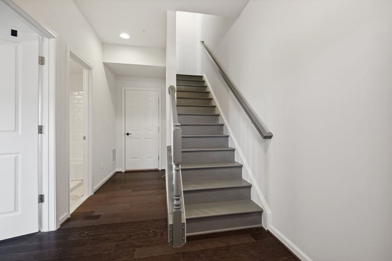 14223 Travilah Rd #1 - Photo 2 of 35