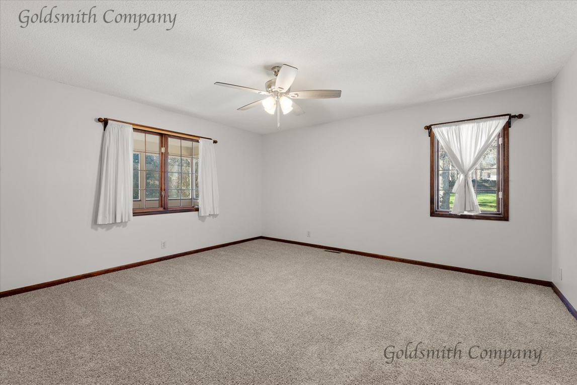 208 Yellow Poplar Ct - Photo 7 of 15