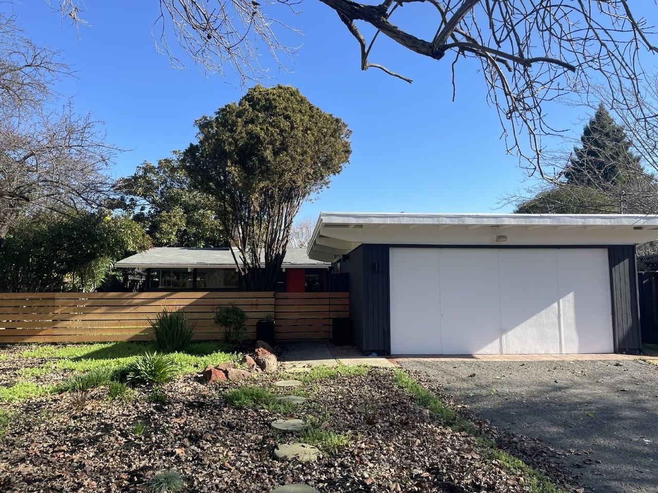 1412 Whitewood Pl - Photo 2 of 15