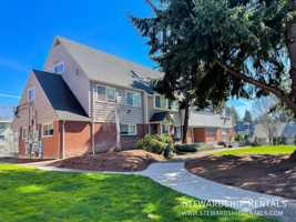 featured image of 1825 Harris St #9