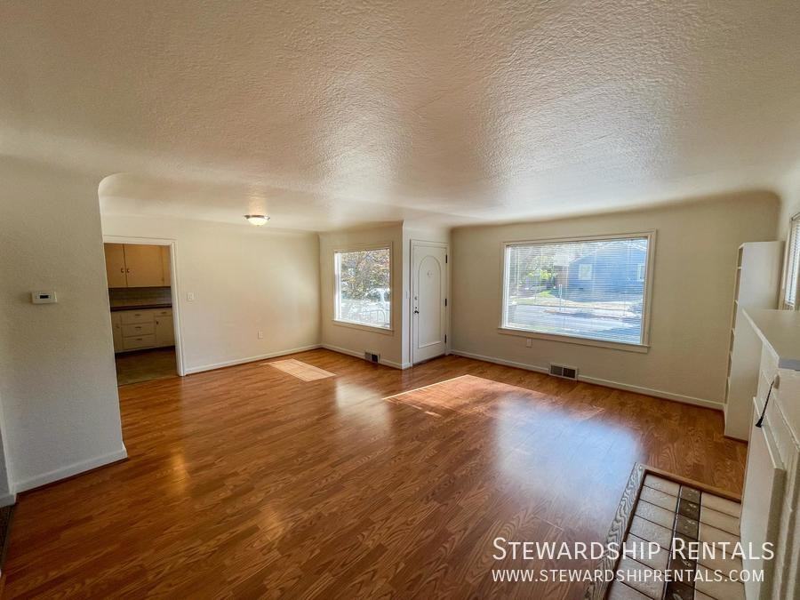 1790 Mill St - Photo 4 of 35