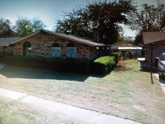 410 Oleander St - Photo 4 of 30