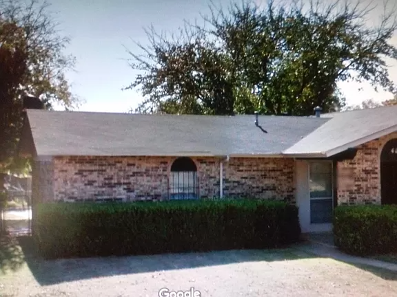 410 Oleander St - Photo 5 of 30