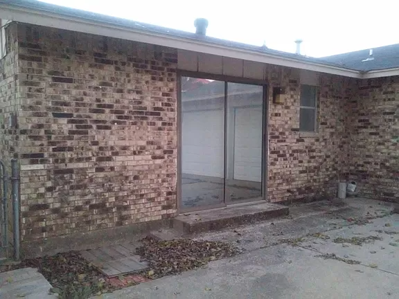 410 Oleander St - Photo 6 of 30