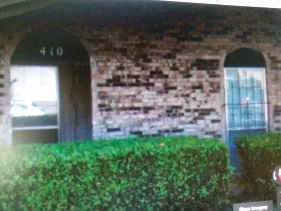 410 Oleander St - Photo 7 of 30