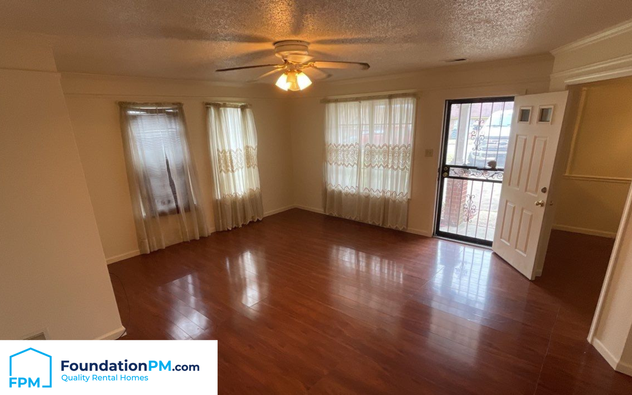 2485 Wellons Ave #1 - Photo 4 of 8