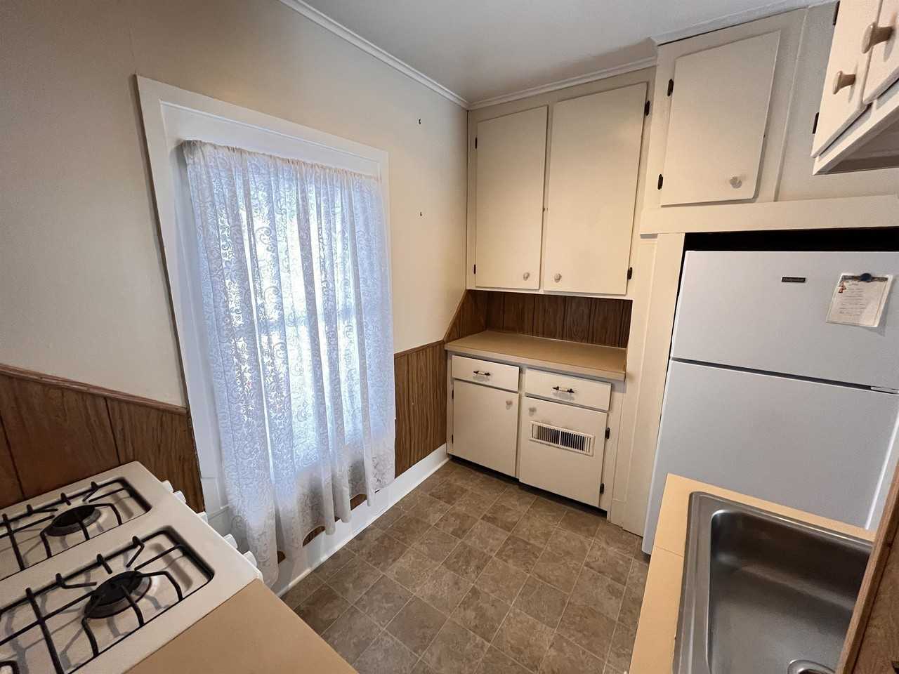 14 Thompson St. - Photo 3 of 17