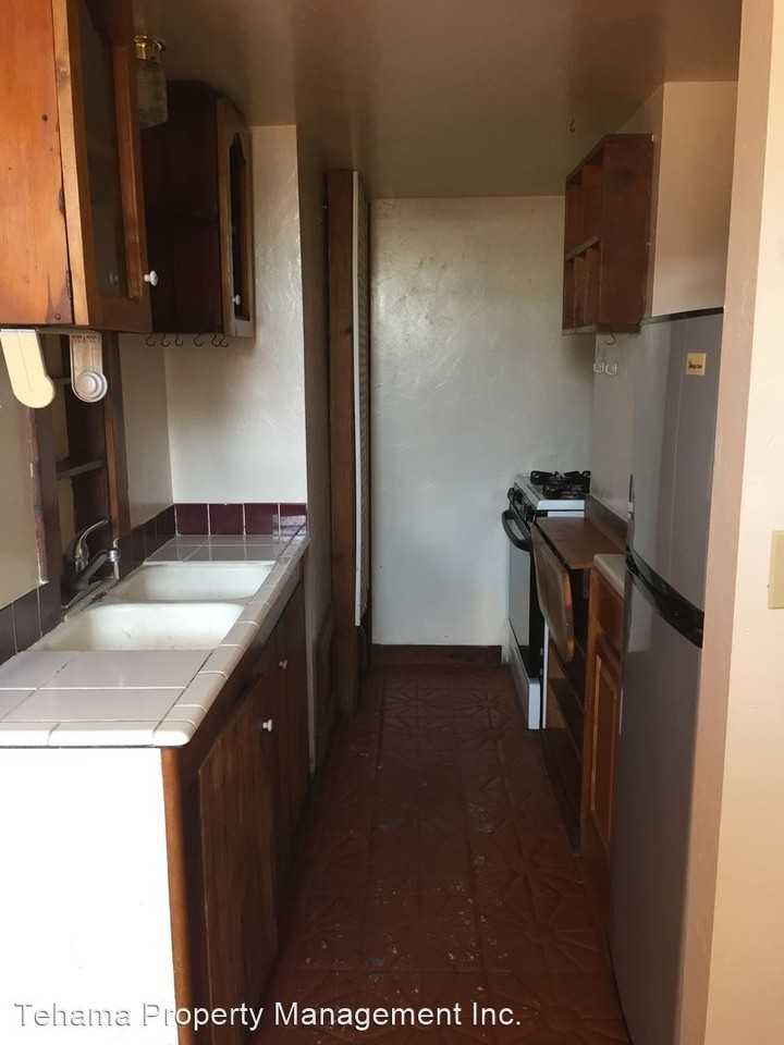 1140 1/2 Madison St - Photo 3 of 9