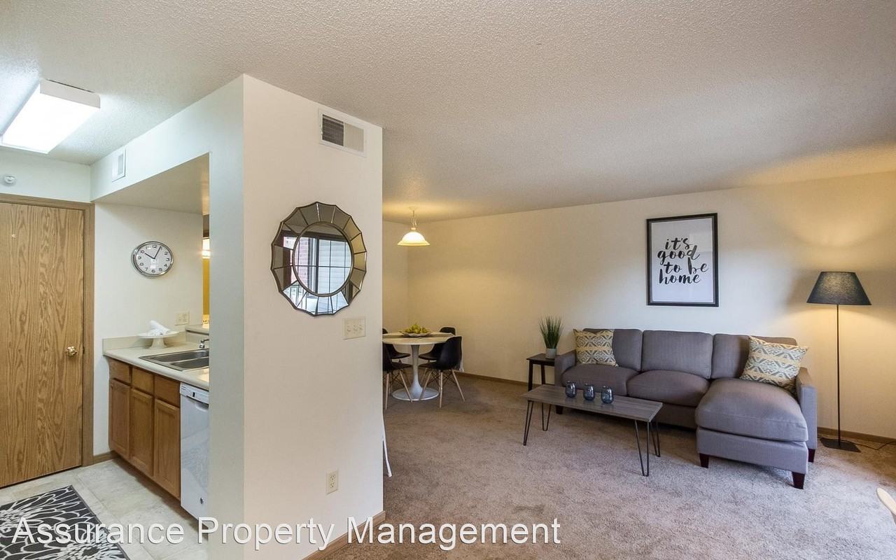 1039, 1059 & 1079 W. Benton St. - Photo 3 of 17