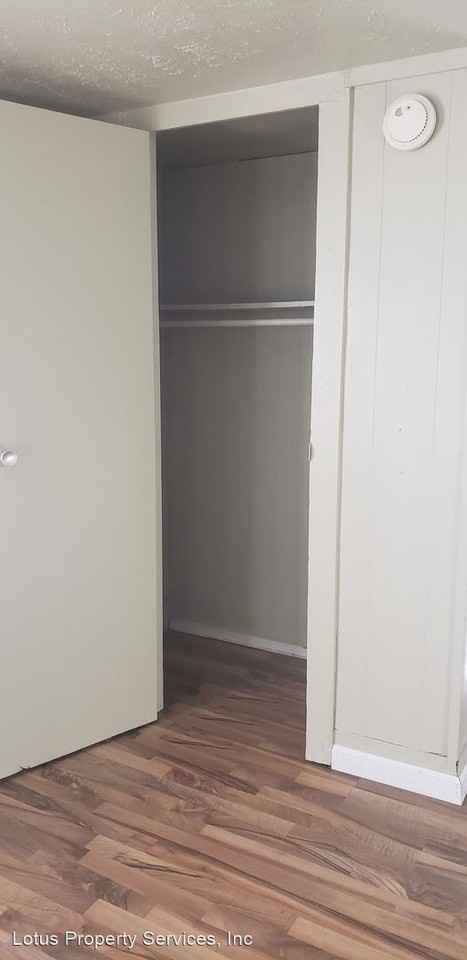 801 to 804 N Wood ST - 801 N. State Street - Photo 3 of 7