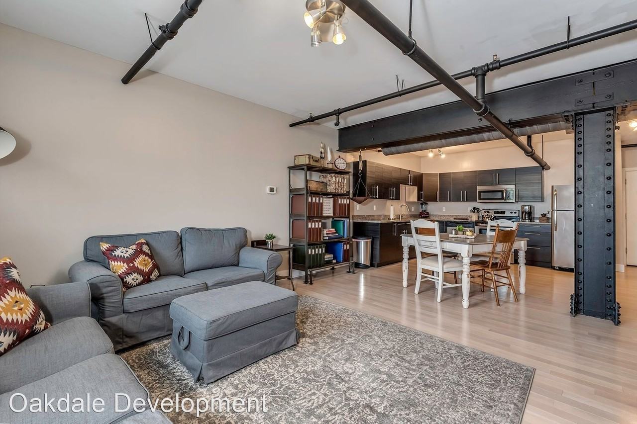 2933 Mary Street - Photo 3 of 50