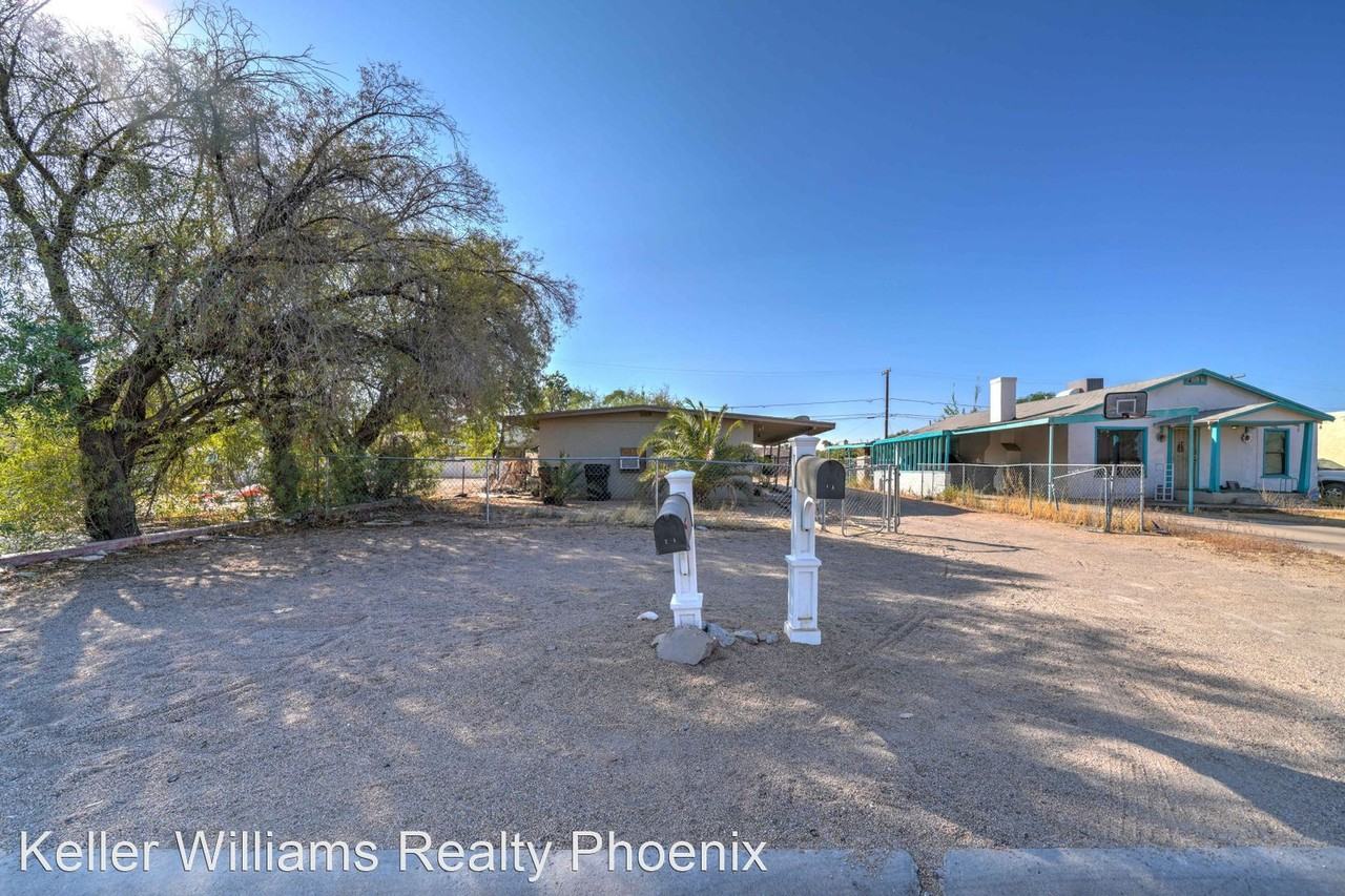 249/251 West Northern Avenue - Photo 2 of 18